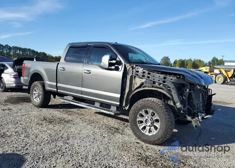2018 Ford F250 Super Duty z USA, uszkodzony, nr VIN 1FT7W2B62JEB33759